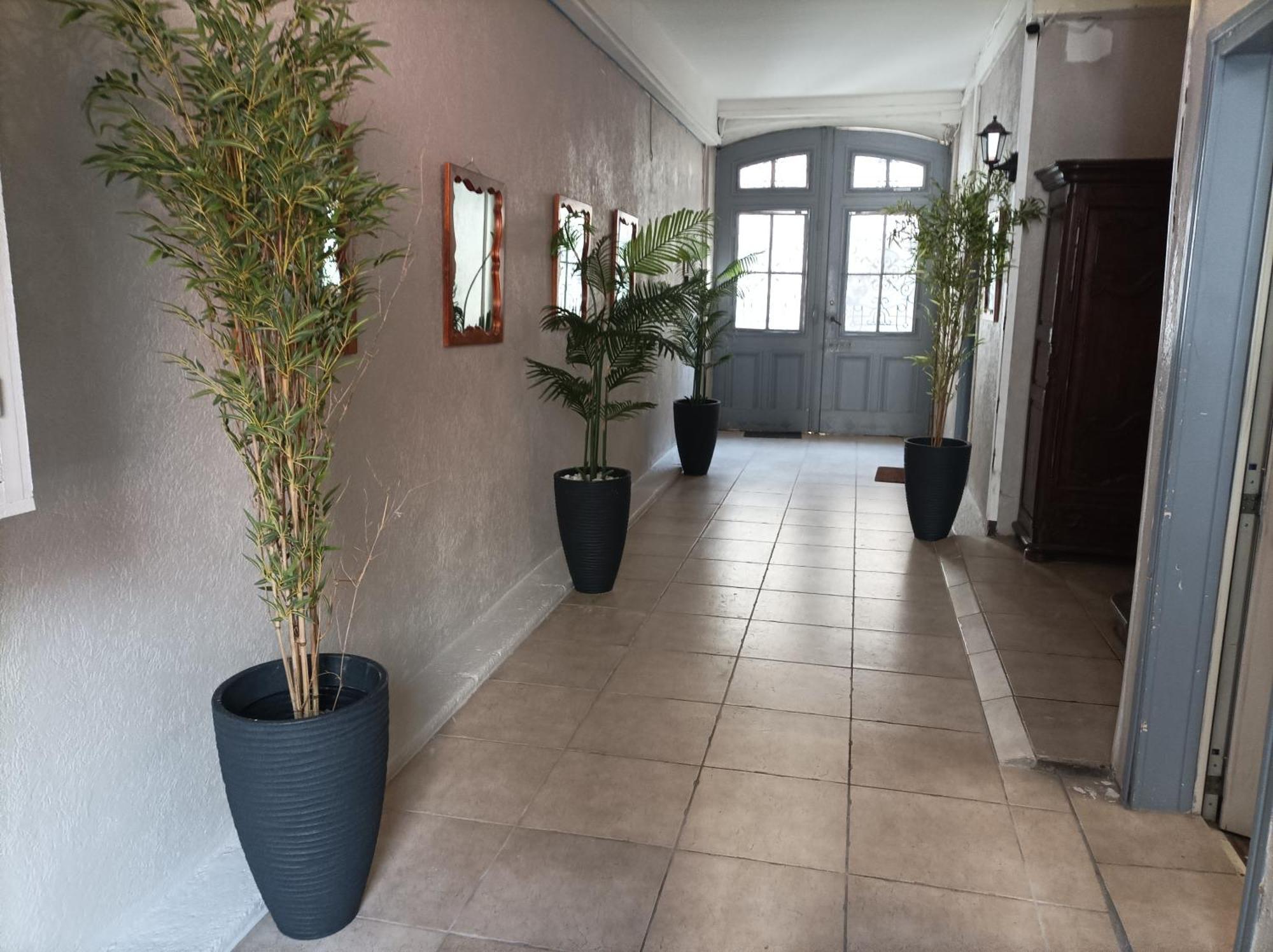 "Evasion"-Meuble De Tourisme 3 Etoiles -Residence "Les Logis De Beziers"-Garage Optionnel-Coeur De Ville-Plages A 16Km ! Luaran gambar